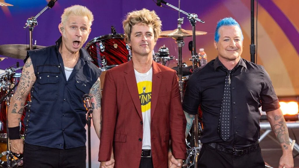 De acuerdo con la liga, la elección de Green Day responde al carácter conmemorativo del Super Bowl número 60