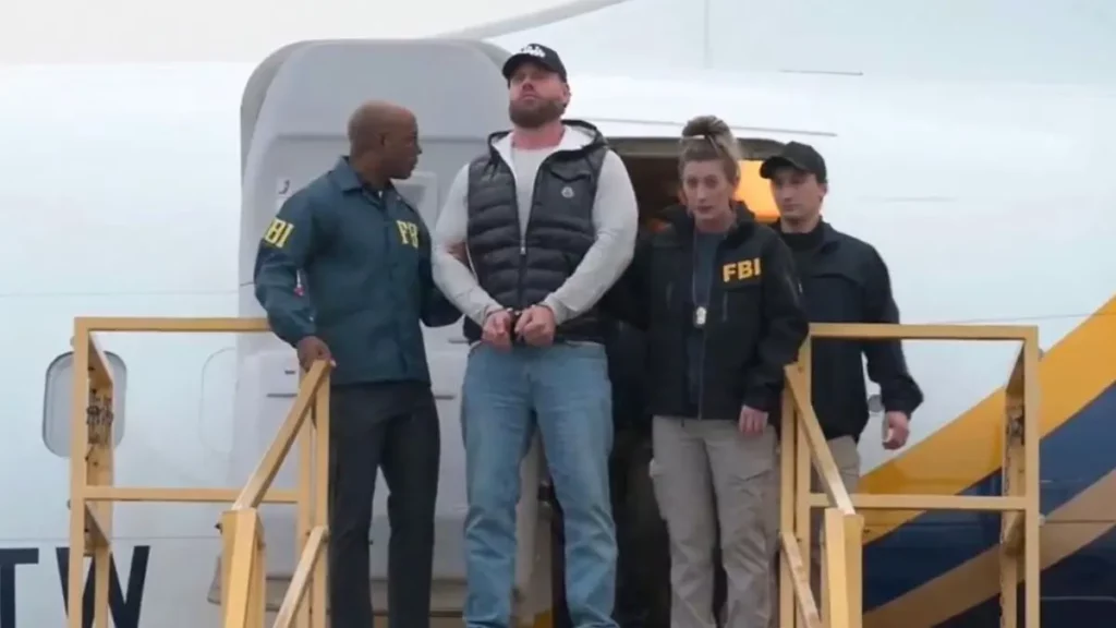 La presidenta Claudia Sheinbaum afirmó que Wedding se entregó voluntariamente en la embajada de EUA en Ciudad de México