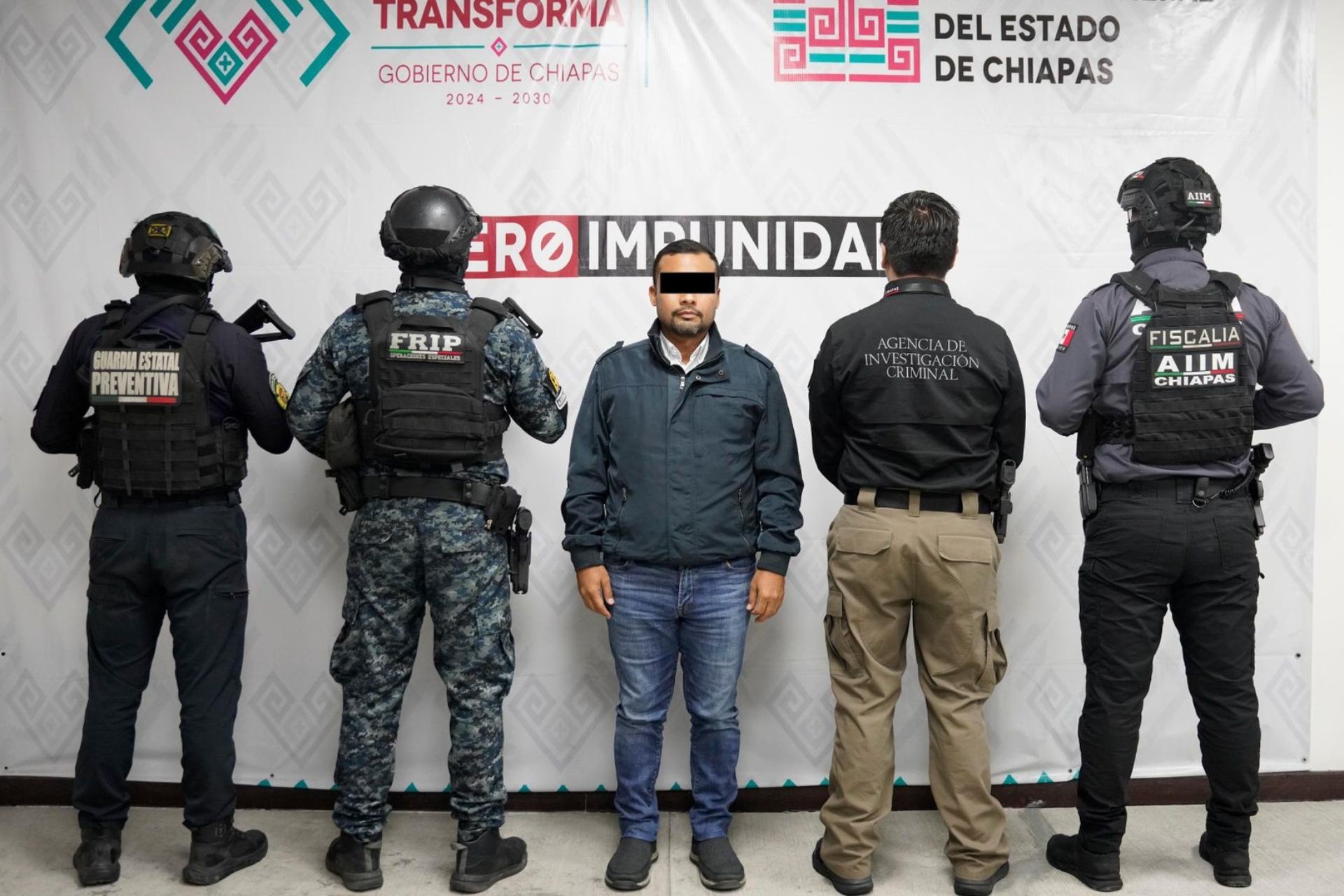 Cruz Díaz fue trasladado a la ciudad de Tuxtla Gutiérrez, donde quedó a disposición del Ministerio Público, y en las próximas horas se definirá su situación jurídica.