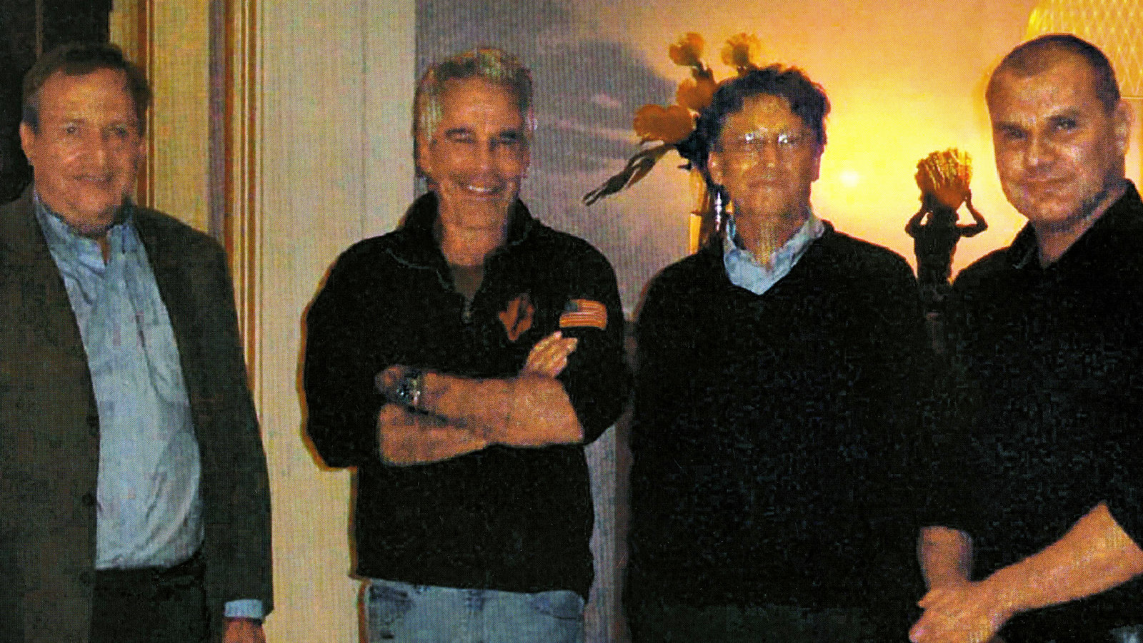 Los nuevos documentos revelados incluyen correos electrónicos que Epstein se habría enviado a sí mismo en 2013, en los que insinuaba que Gates mantenía una relación extramatrimonial