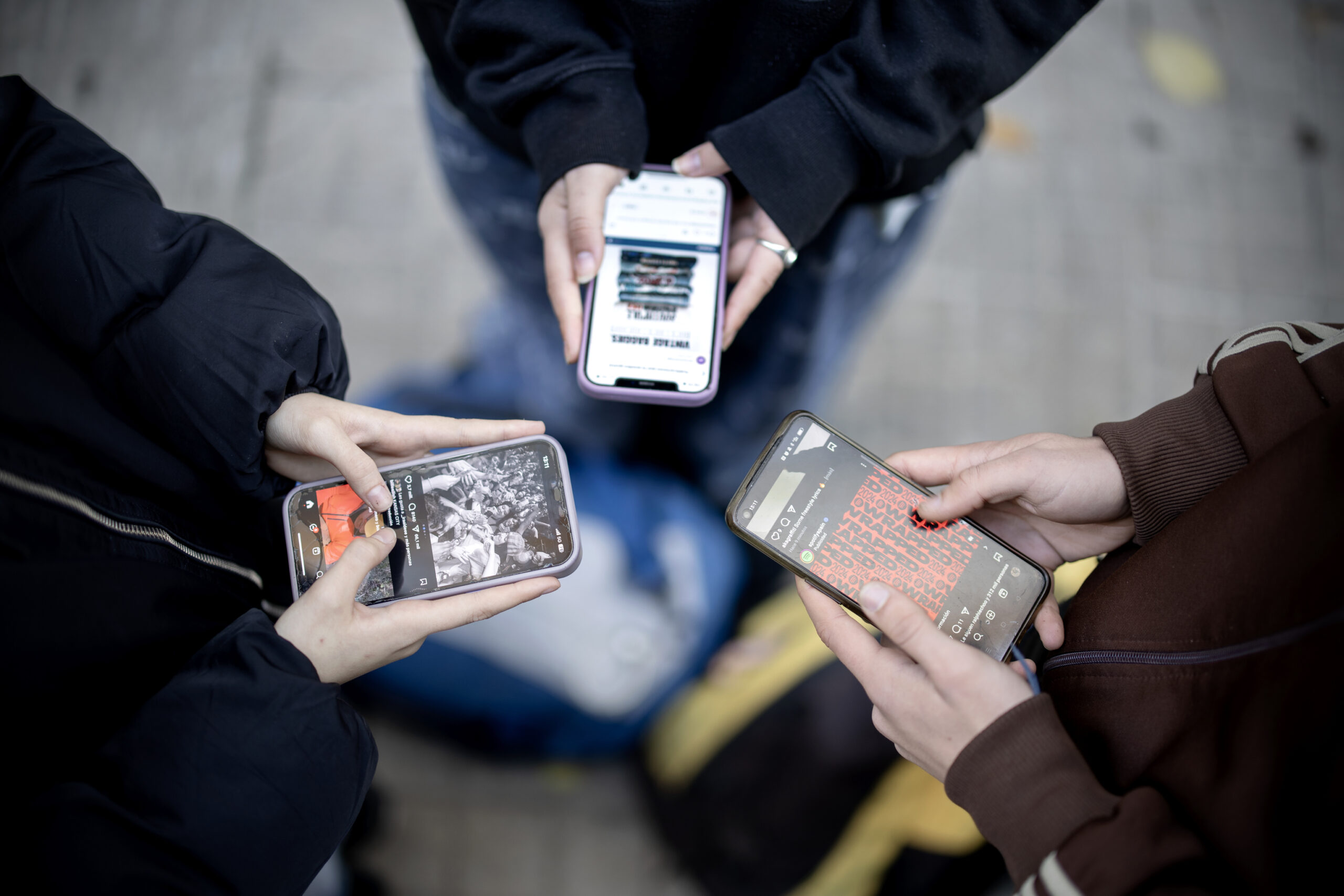 El mandatario afirmó que actualmente los niños están expuestos a un entorno digital que no es seguro, marcado por la adicción, la violencia, el abuso, la pornografía y la manipulación de contenidos.