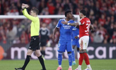 De acuerdo con el reporte arbitral, el futbolista brasileño señaló directamente a Gianluca Prestianni como el autor del agravio