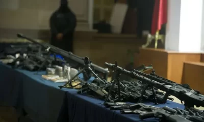 También destacó que en la administración de Andrés Manuel López Obrador se presentaron demandas en cortes estadounidenses contra fabricantes y distribuidores por facilitar el tráfico ilegal.