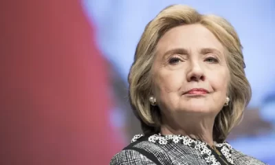 El Departamento de Justicia de Estados Unidos retiró de su página web miles de documentos del caso Epstein, tras denuncias de que la información publicada ponía en riesgo la identidad de las víctimas