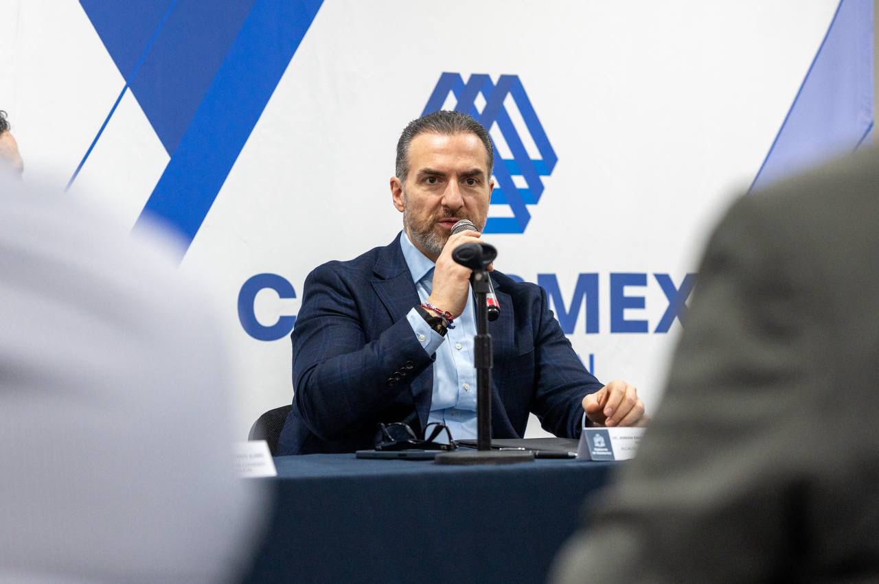 Durante la firma, autoridades municipales subrayaron que el trabajo coordinado entre gobierno e iniciativa privada es clave para atender los retos económicos y sociales de la ciudad.