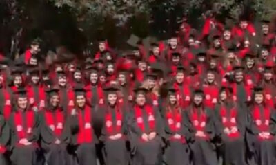 En un comunicado, la universidad confirmó que 33 personas resultaron lesionadas: 28 fueron atendidas en el campus y cinco trasladadas a hospitales para valoración preventiva.