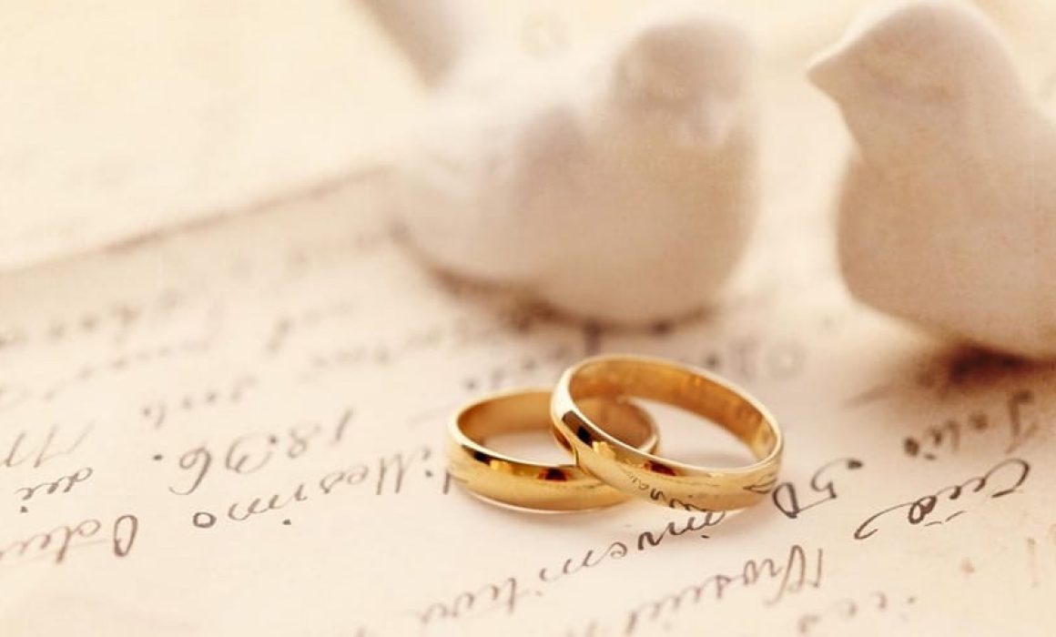 Esta tendencia refleja que cada vez más mexicanos optan por relaciones sin formalizar legalmente o postergan el compromiso matrimonial.