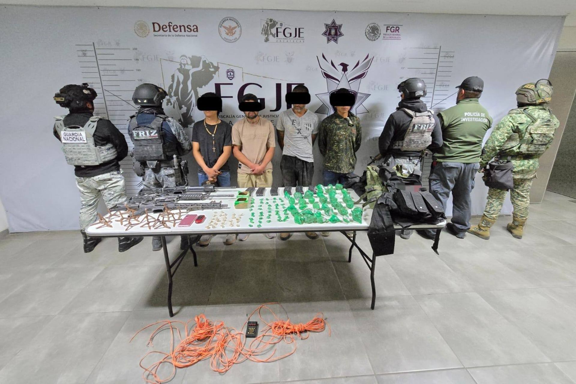 Las autoridades informaron que la situación fue controlada de manera inmediata con el apoyo del Ejército mexicano, Guardia Nacional y la Fiscalía estatal