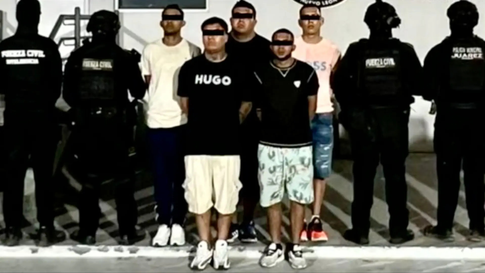 Los detenidos fueron identificados como Jorge, de 28 años; Juan y Orlando, ambos de 22; José, de 20, así como un menor de 17 años.