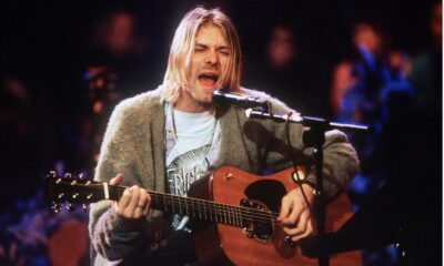 El nuevo informe también destaca que la autopsia mostró líquido en los pulmones, sangrado ocular y daños en órganos como el cerebro y el hígado, síntomas más comunes en muertes por sobredosis que en disparos directos.