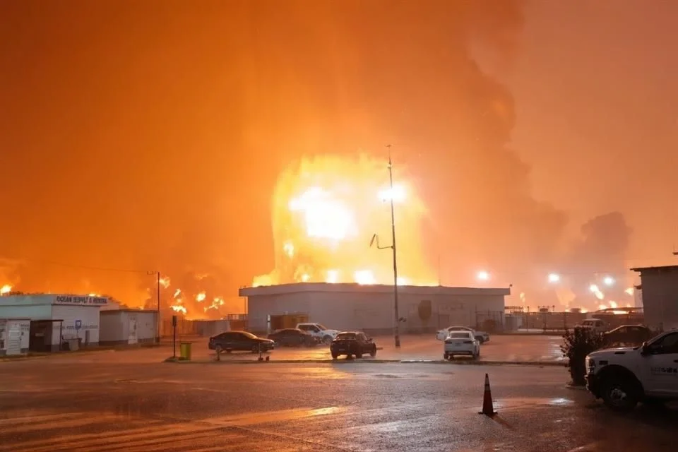 . El siniestro fue detectado alrededor de las 6:00 horas y, de acuerdo con la empresa, quedó controlado tres horas después