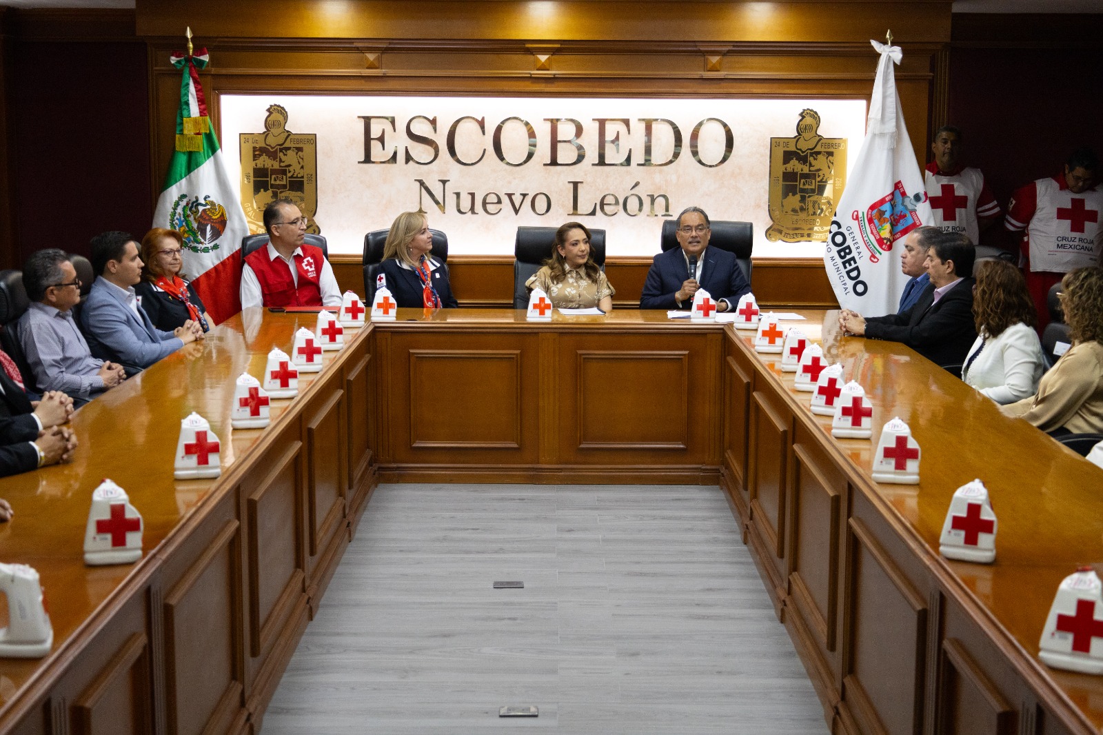 En su mensaje, el edil subrayó que el modelo de la 4T Norteña mantiene como eje principal el bienestar de las personas y el fortalecimiento de instituciones cercanas a la ciudadanía.
