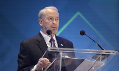 En el ámbito económico, el embajador destacó el inicio de la revisión del T-MEC como una oportunidad para profundizar la integración regional y fortalecer las cadenas de suministro en Norteamérica