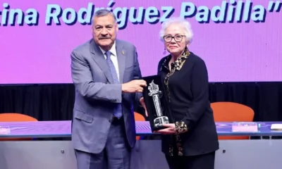 La científica María Cristina Rodríguez Padilla agradeció la distinción y reiteró su compromiso con el avance científico y la formación de nuevas generaciones.