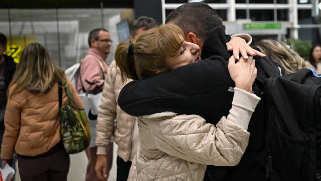 La SRE señaló que el resto de las embajadas mexicanas en la zona permanece en alerta permanente y mantiene contacto con las autoridades locales y la comunidad mexicana