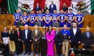 En la ceremonia estuvieron presentes el rector de la Universidad Autónoma de Nuevo León, Santos Guzmán López; el secretario general Mario Alberto Garza Castillo y el entrenador en jefe Juan Antonio Zamora Montemayor, además de jugadores y entrenadores del programa.