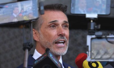 Mayer reconoció que, políticamente, su decisión pudo haber sido incorrecta, pero insistió en que tiene el derecho de separarse temporalmente del cargo y reincorporarse cuando así lo determine.