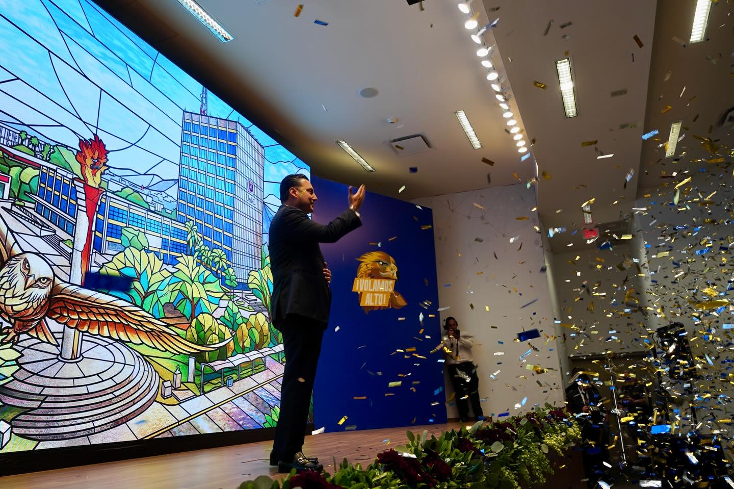 Hernández Paz subrayó que los retos enfrentados durante su gestión se transformaron en oportunidades de mejora, fortaleciendo tanto la calidad educativa como el sentido de pertenencia dentro de la institución.