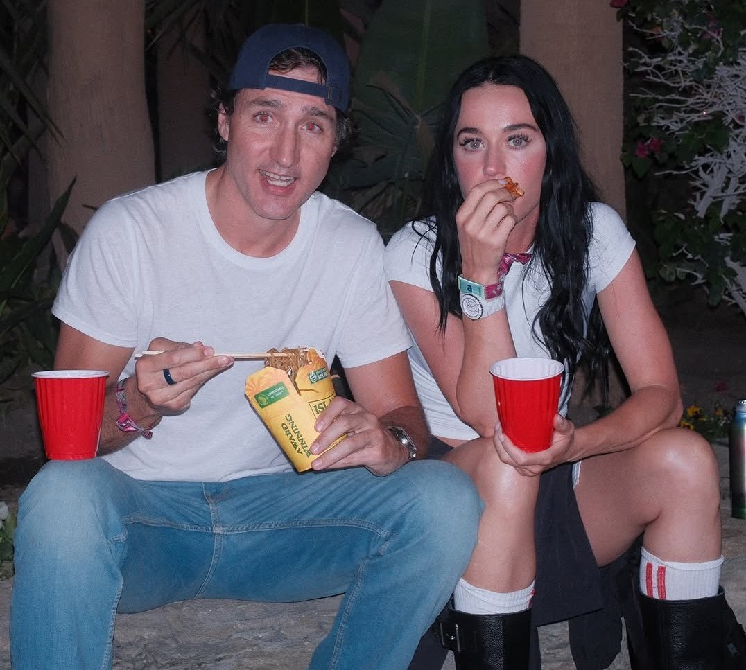 Las imágenes, grabadas en el festival Coachella, lo muestran disfrutando del evento junto a la cantante Katy Perry