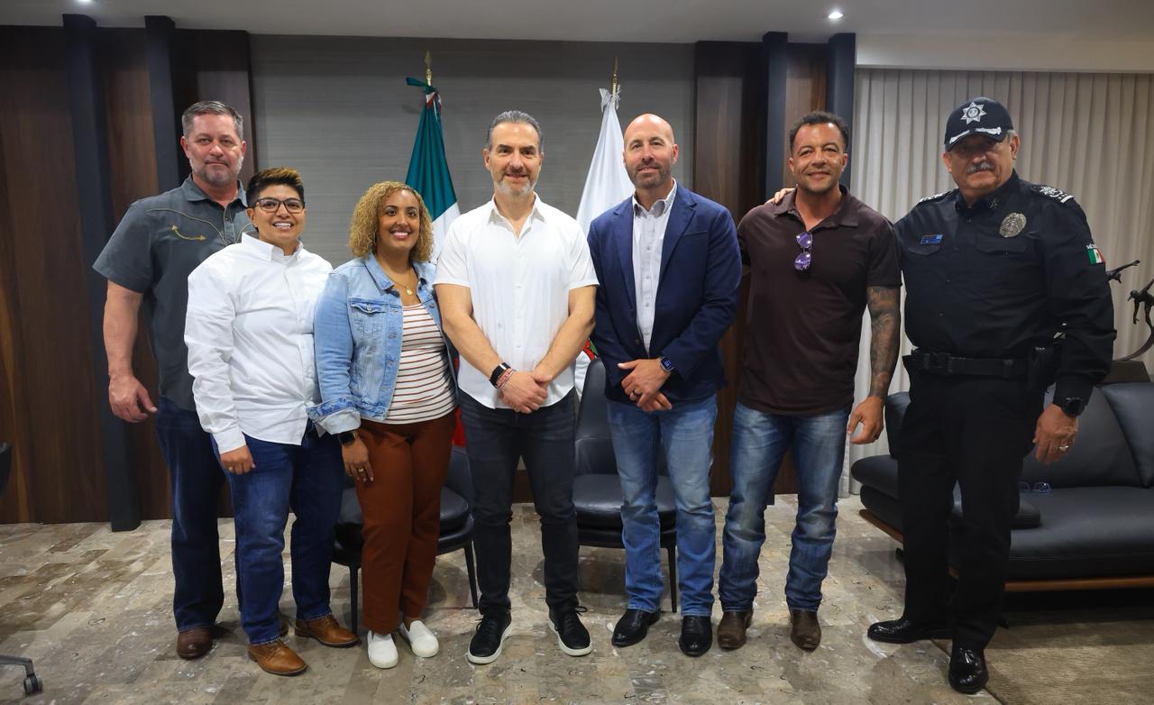 Las autoridades municipales informaron que 15 elementos del Grupo de Operaciones Especiales ya comenzaron su traslado a Dallas para participar en un adiestramiento de cinco días enfocado en seguridad de grandes eventos.