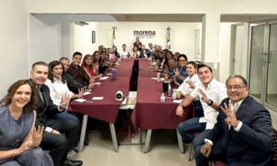 Al encuentro asistieron figuras relevantes como Clara Luz Flores, Tatiana Clouthier, así como los senadores Waldo Fernández y Judith Díaz.