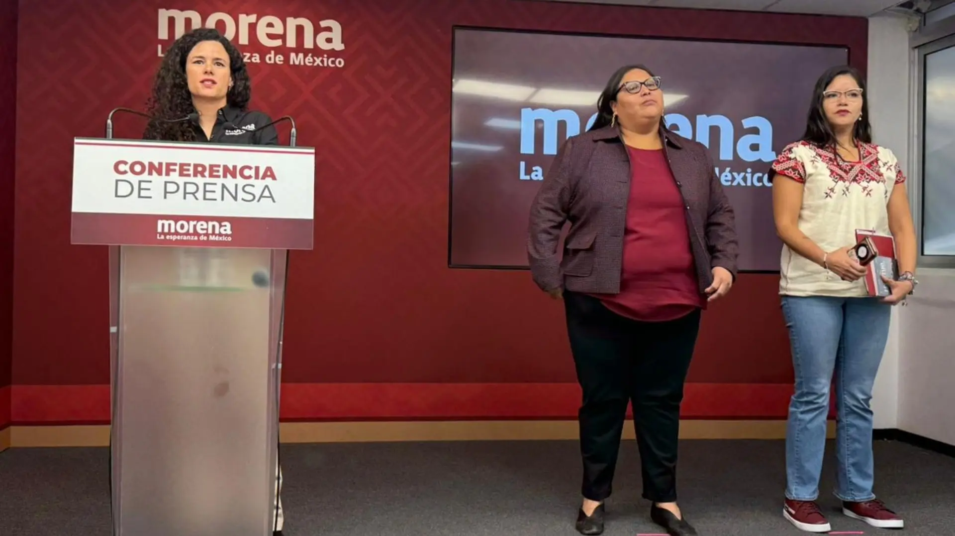 El nombramiento se da en un contexto político relevante, luego de que el Partido Verde Ecologista de México en algunas entidades anunciara que competiría sin alianza
