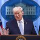 El republicano explicó que el plazo vence a las 20:00 horas de Washington D.C., y advirtió que, de no cumplirse, Estados Unidos bombardearía centrales eléctricas y otros objetivos críticos