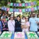 El alcalde Mauricio Farah acudió al evento y convivió con los asistentes, encabezando el corte del pastel conmemorativo