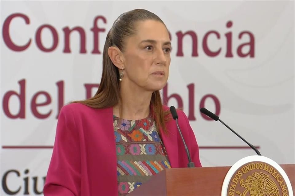 La Presidenta explicó que las agencias estadounidenses que colaboran con México cuentan con permisos específicos y trabajan bajo lineamientos establecidos, principalmente en coordinación con la Embajada de Estados Unidos.
