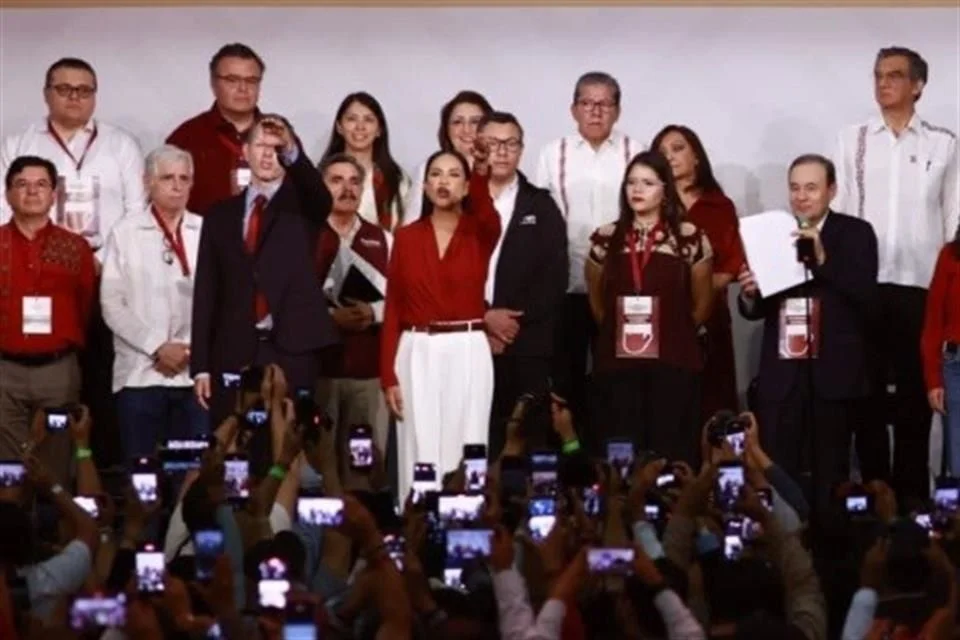 En su último mensaje como dirigente, Alcalde hizo un llamado a la unidad interna y a respaldar a la presidenta Claudia Sheinbaum, especialmente ante el contexto político internacional.