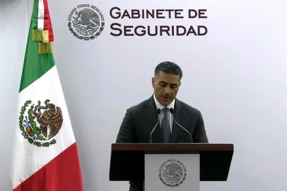 García Harfuch explicó que las investigaciones comenzaron tras múltiples denuncias ciudadanas por extorsiones y amenazas contra comerciantes, transportistas y familias de la región.