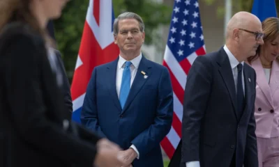 En su discurso, Bessent centró gran parte de sus declaraciones en Irán y aseguró que Estados Unidos parece estar “solo” en la lucha contra lo que calificó como terrorismo iraní.