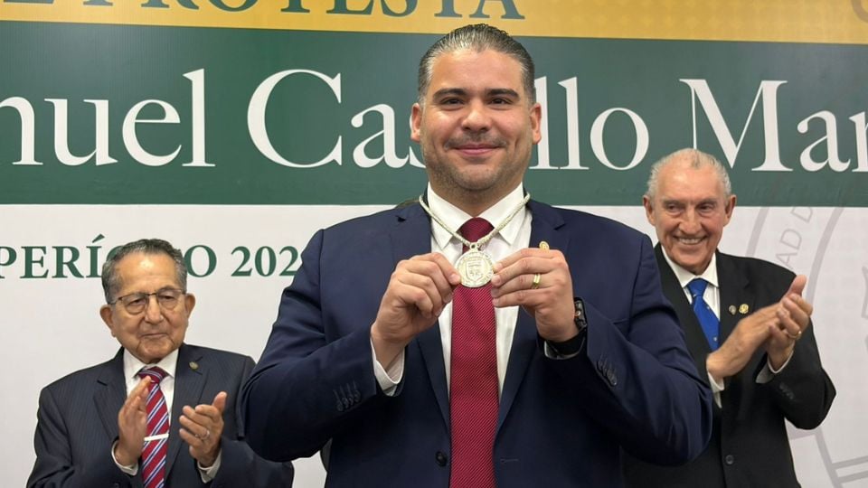 Tras recibir la venera oficial, Castillo Martínez agradeció el respaldo obtenido en la elección interna y aseguró que asumirá el cargo con humildad, compromiso y una política de puertas abiertas para toda la comunidad universitaria.