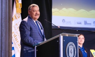 El libro comenzó a distribuirse en planteles de nivel medio superior como parte de las actividades culturales rumbo a la 2026 FIFA World Cup, torneo del que Nuevo León, Jalisco y Ciudad de México serán sedes.
