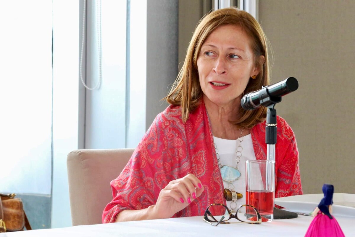 “Niños muriéndose o enfermándose por la contaminación… gente haciendo hasta cuatro horas para llegar a su casa”, expresó