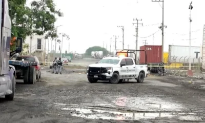 En el sitio fueron halladas mangueras, válvulas y diversa herramienta presuntamente utilizada para las tomas clandestinas de combustible.