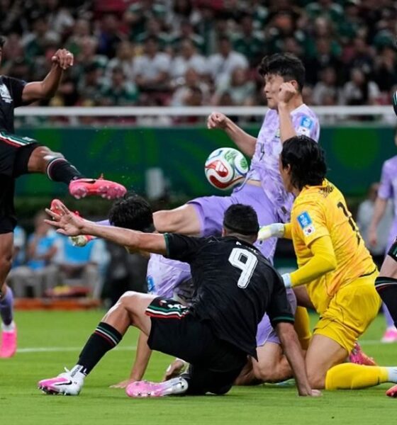 Corea del Sur lanzó sus últimos ataques en busca del empate y estuvo a punto de conseguirlo cuando Guesung conectó un cabezazo a quemarropa.