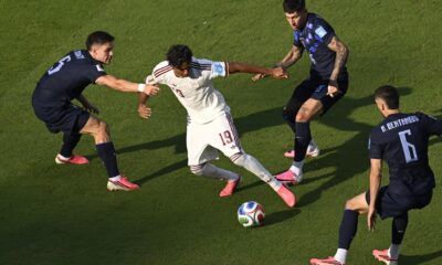 Aunque Uruguay necesitaba la victoria para asegurar su pase, nunca logró encontrar claridad en ataque y fue superada por el dominio de posesión y el orden táctico del conjunto español.