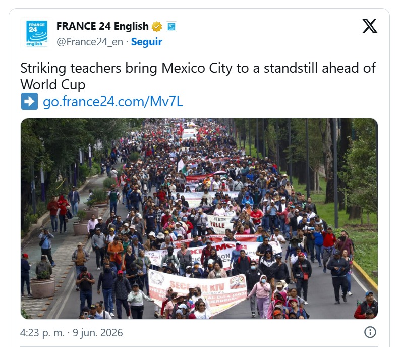 Medios de distintos países han informado sobre las afectaciones a la movilidad y el ambiente de tensión previo al arranque del evento deportivo más importante del planeta, contrastando la fiesta futbolística con las demandas del magisterio.