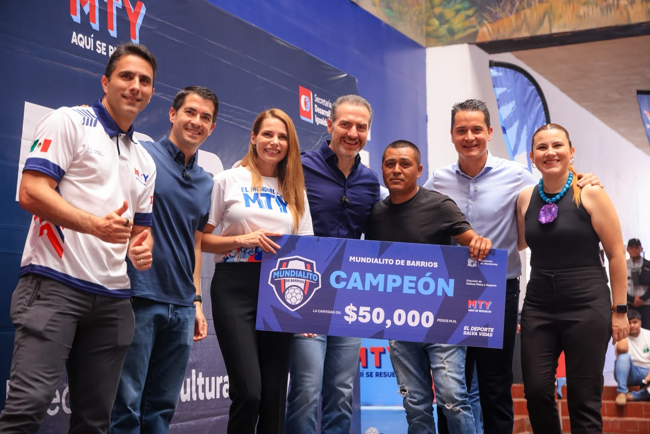 El Regio Play fue una competencia digital desarrollada totalmente en línea, en la que participaron regiomontanos de diferentes edades vía remota mediante videojuegos y plataformas digitales (e-sports).