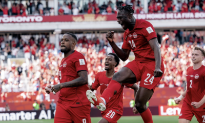 Los cambios realizados por el técnico dieron resultado y Canadá comenzó a dominar las acciones, encerrando a Bosnia en su propio campo durante los últimos minutos.