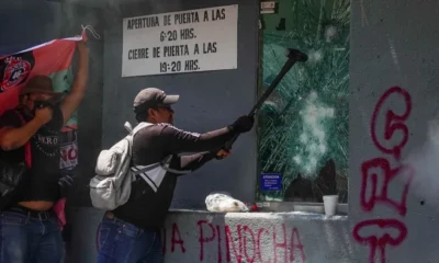 Las movilizaciones se extendieron a otros puntos estratégicos de la capital, incluyendo oficinas del ISSSTE y de la Secretaría de Gobernación, además de generar severos congestionamientos viales