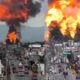 Las autoridades informaron que los equipos de emergencia realizan labores de enfriamiento de las unidades siniestradas y mantienen resguardados los perímetros de seguridad para evitar que la población se acerque al área de riesgo