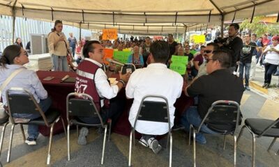 El alcalde morenista aseguró que no abandonarán la protesta hasta ser recibidos por el director de Agua y Drenaje, Eduardo Ortegón, a quien buscan entregar un pliego petitorio para exigir soluciones al problema del suministro en diversas colonias del municipio.