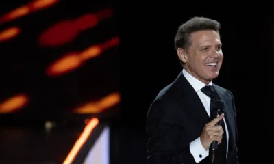 Durante este periodo, Luis Miguel habría contado con el acompañamiento de su pareja, la diseñadora española Paloma Cuevas, con quien mantiene una relación desde hace más de cuatro años.