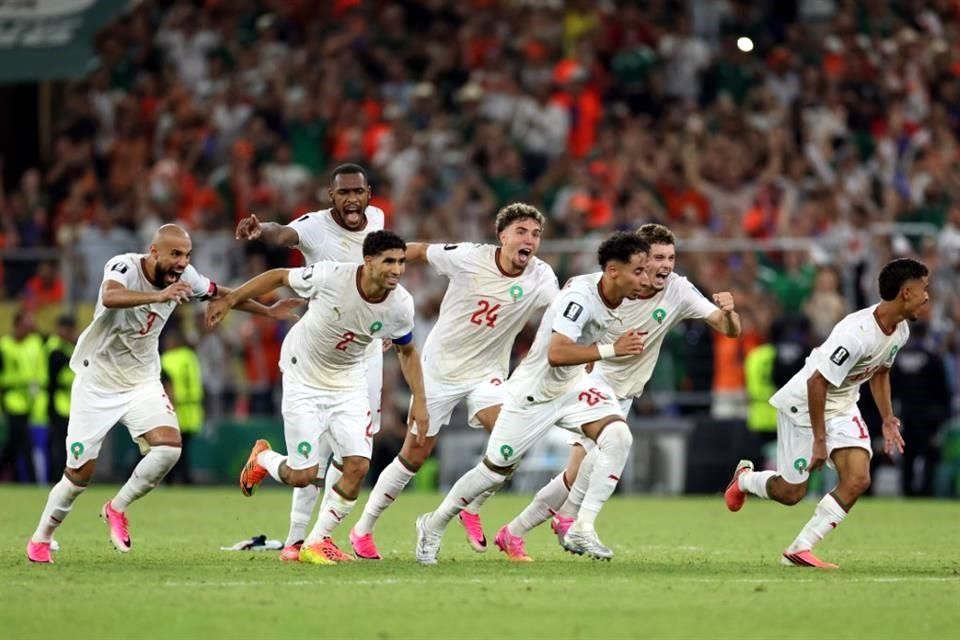 Cuando todo apuntaba a una clasificación de la "Oranje", Marruecos encontró recompensa a su insistencia.