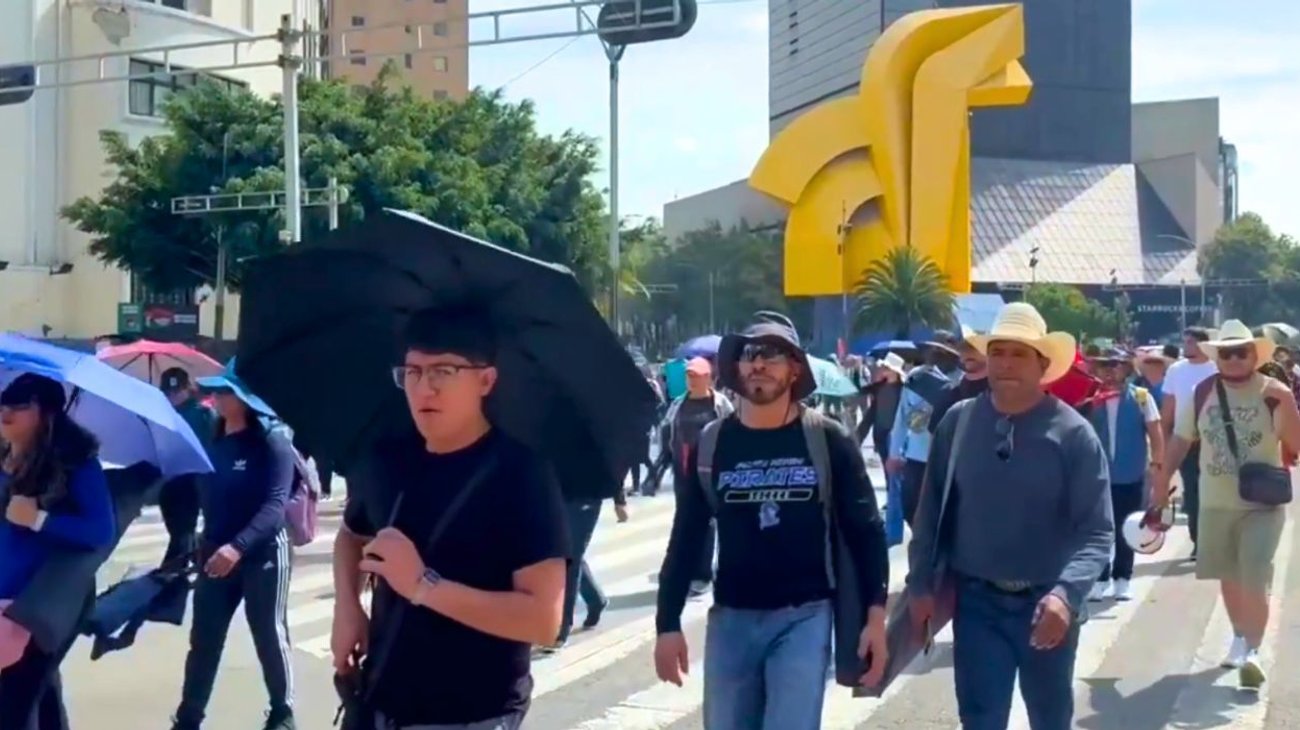 Las protestas también impactaron otros puntos estratégicos, como el cruce de Reforma e Insurgentes y las inmediaciones del Ángel de la Independencia