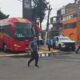 A las afueras del CAR, un reducido grupo de aficionados acudió para despedir al Tricolor y expresar su apoyo antes del viaje.