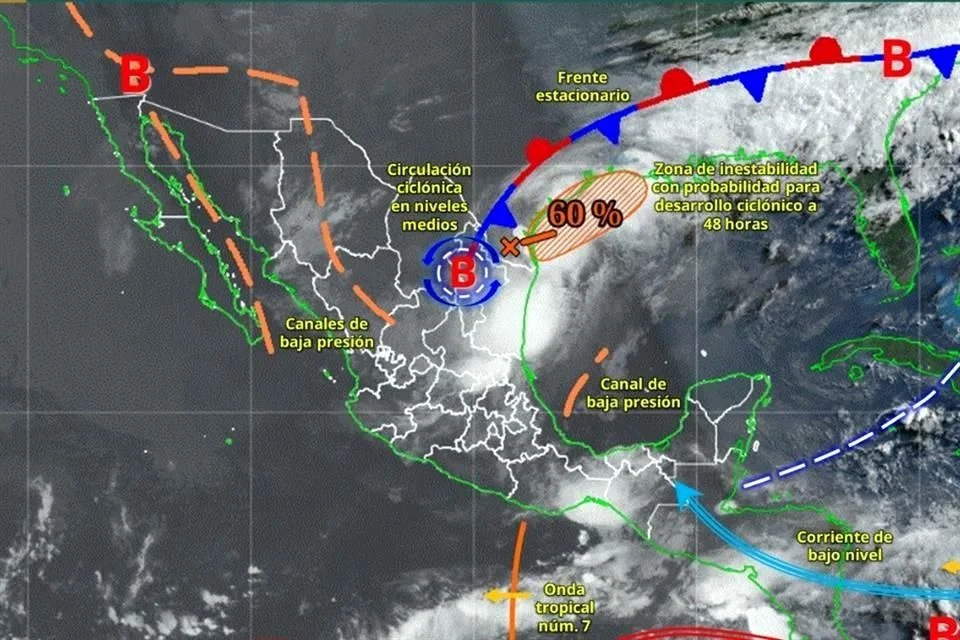 La dependencia federal pronosticó intervalos de chubascos con acumulados de entre 5 y 25 milímetros en distintas regiones del estado, acompañados de descargas eléctricas, posibles granizadas y rachas fuertes de viento durante las tormentas.