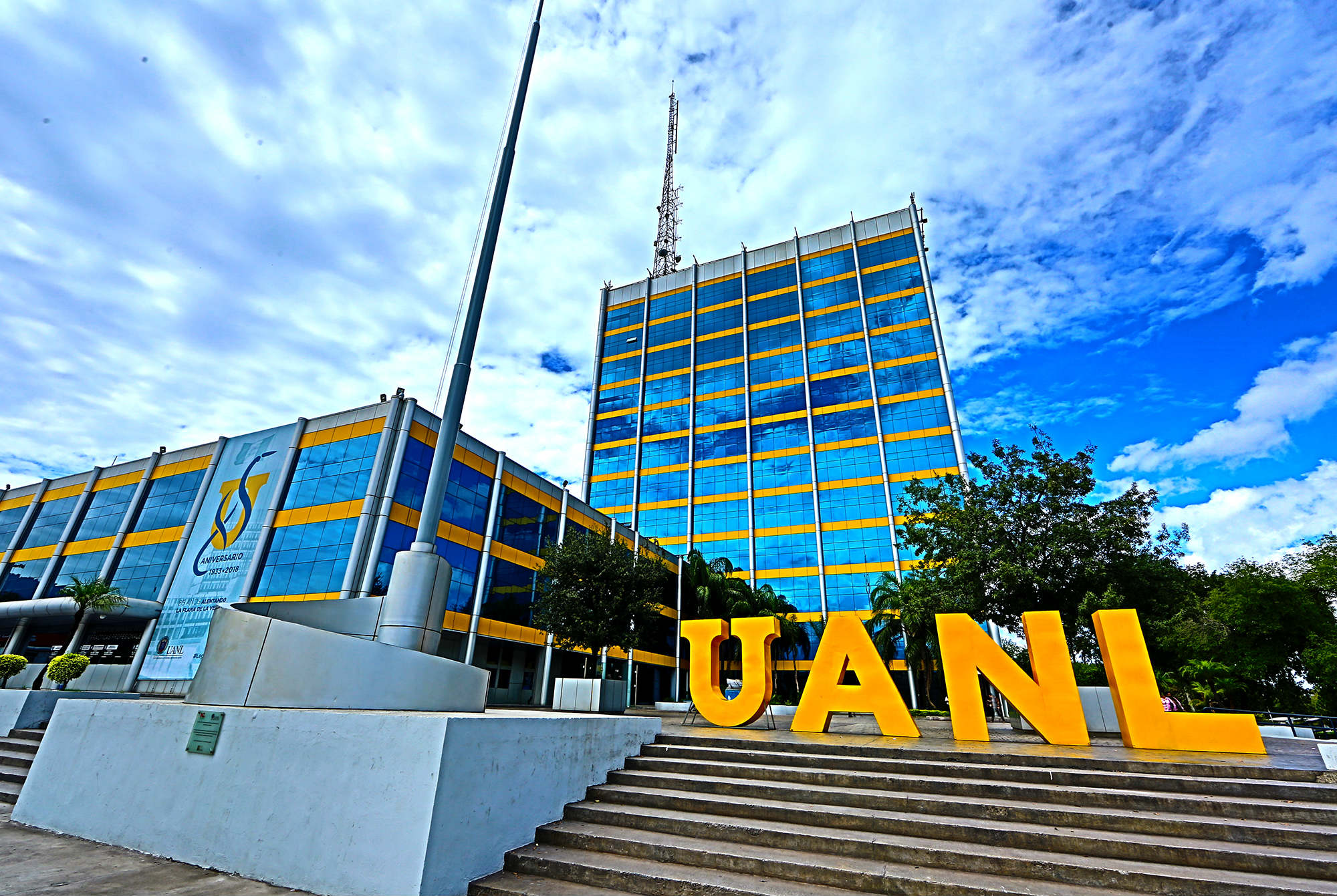El vocero explicó que este tipo de intentos de fraude suelen incrementarse al cierre de cada semestre y aseguró que la UANL mantiene campañas permanentes de prevención